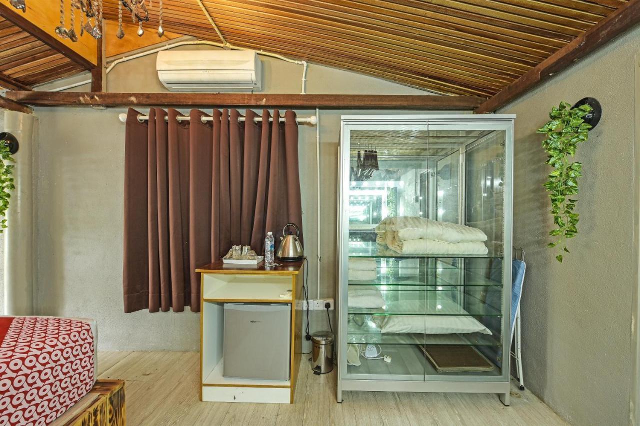 Oyo 90636 Teratak Zakiah Chalet 제란투트 외부 사진