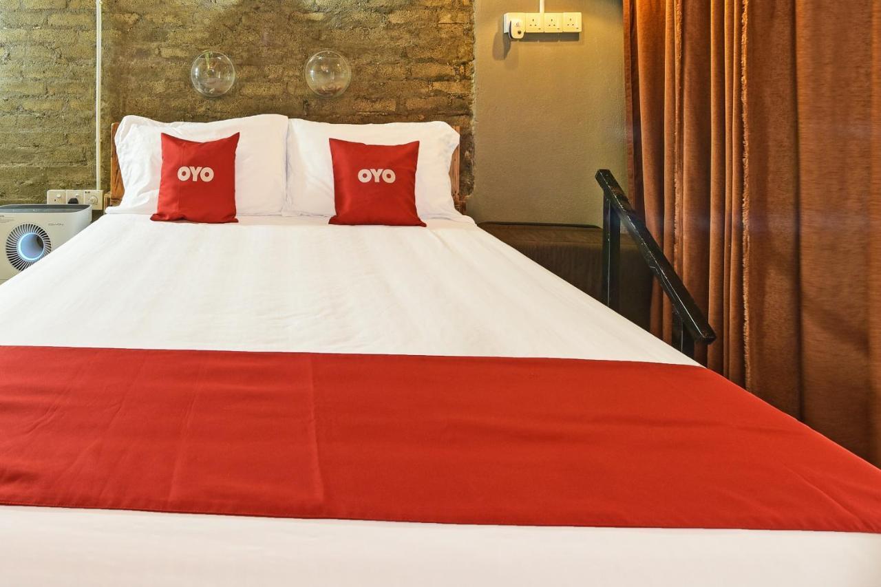 Oyo 90636 Teratak Zakiah Chalet 제란투트 외부 사진