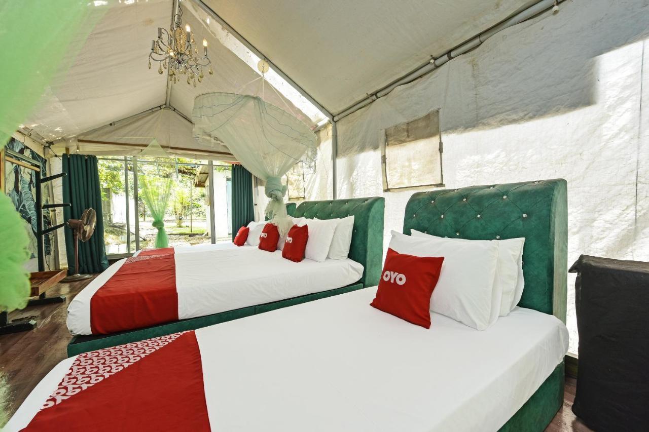 Oyo 90636 Teratak Zakiah Chalet 제란투트 외부 사진