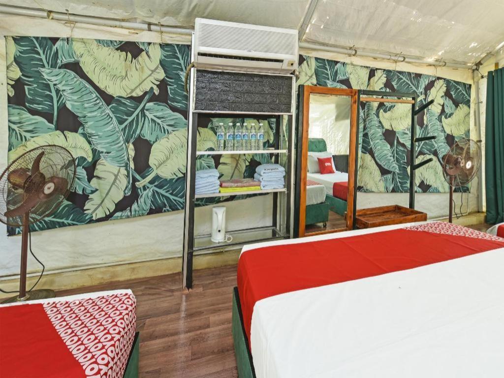 Oyo 90636 Teratak Zakiah Chalet 제란투트 외부 사진